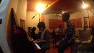 Killing Me Inside - Melangkah (Live Piano Version)