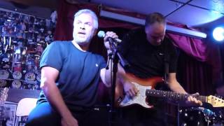 The Guitar Shop Presents - Brian May and Dan Taylor - The Moonshine Cafe screenshot 1
