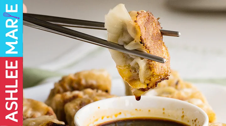 How to make Japanese Pork and Cabbage Gyozas - Pan fried dumplings - DayDayNews