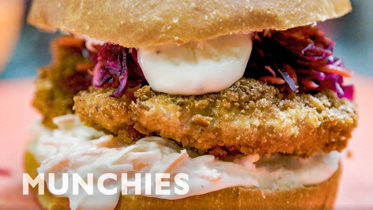 The Best Fried Chicken Sandwich in Rome, Italy | Munchies