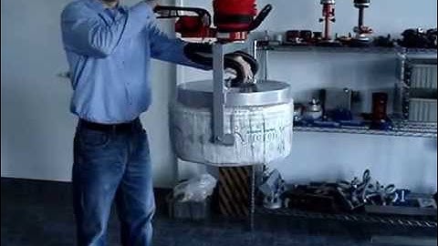 Movomech Reel Handling Solution with Vacuum Lifter and Ergonomic Trolley