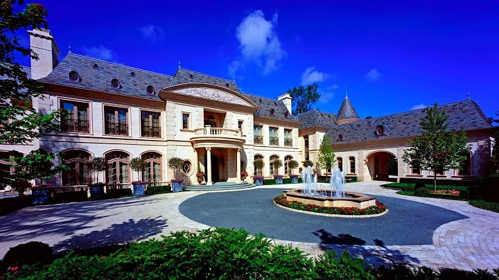 Le Grand Rve Mega Mansion | a Starstruck Beauty!