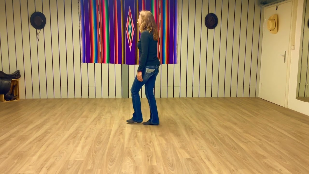 Front Door Famous - Line Dance (TEACH)