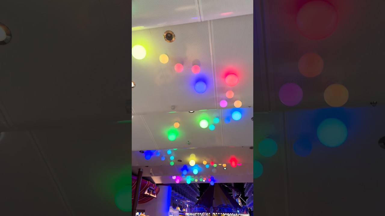 The details 🛳️ #oasisoftheseas #royalcaribbean #fyp #foryou #cruise #lights #design