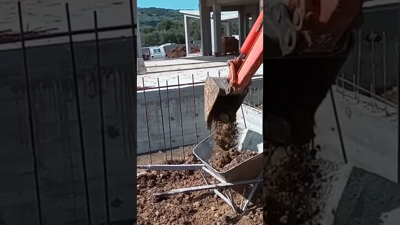 Kubota Mini Excavator Load A WheelBarrow YouTube