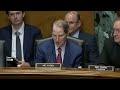 Wyden Opposes Billy Long IRS Nomination in Committee Vote