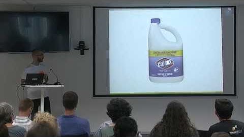 Joaquín Vierna at the A Coruña DNA metabarcoding workshop