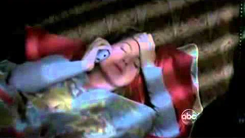 What episode does Owen choke Cristina?