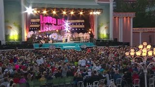 Allsångsmedley på Liseberg - Lotta på Liseberg (TV4)