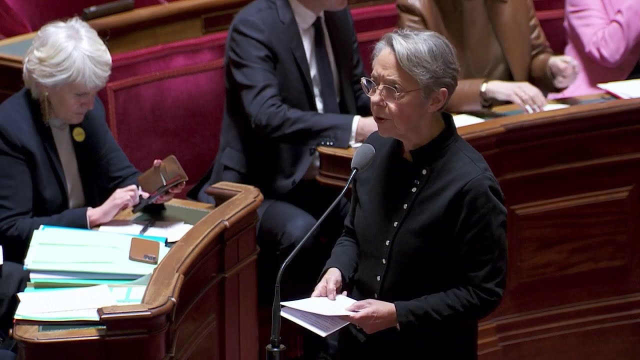 Retraites ; "La porte d'Olivier Dussopt est ouverte", répond Elisabeth Borne aux synd