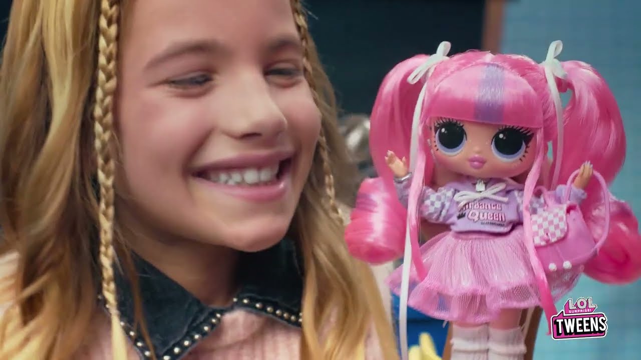 Poupée L.O.L Surprise Tweens Série 4 - Jenny Rox Mga : King Jouet, Barbie  et poupées mannequin Mga - Poupées Poupons