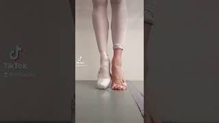 Inside the Shoe #ballerina #ballet #balletdancer #feet # #pointeshoes screenshot 2