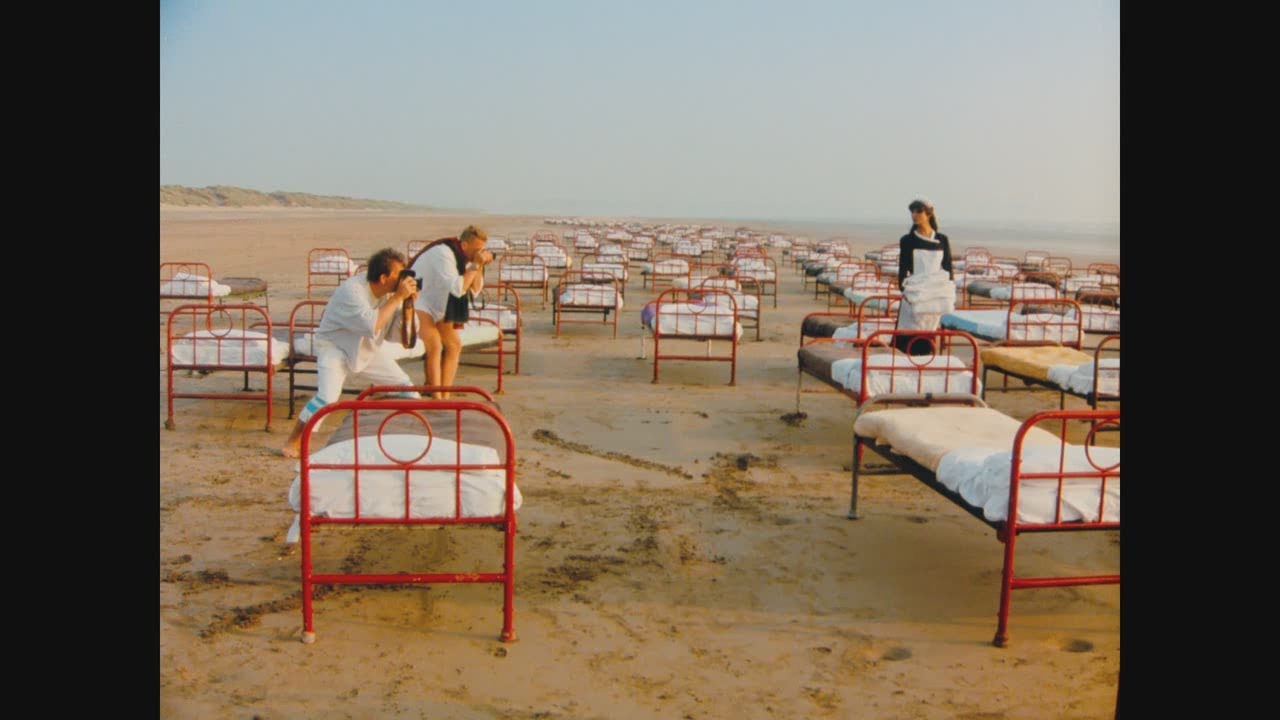 Pink Floyd · A Momentary Lapse Of Reason · Album Cover Photo Shoot