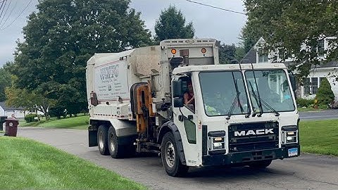 WMTC Mack LR Labrie Automizer slamming trash!