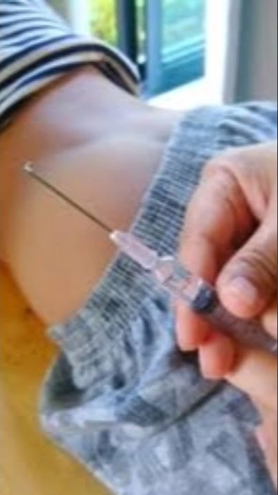 💉Injection pichwade m lgwane aaya dost🤭😂#shortsfeed #neet #doctor #medical #fun