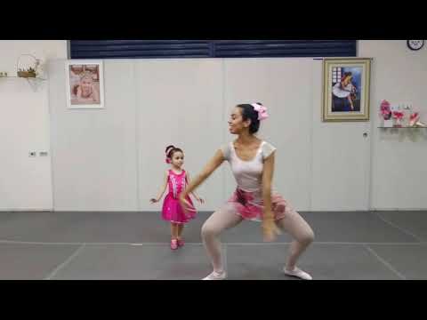A Bailarina Musicalização Infantil