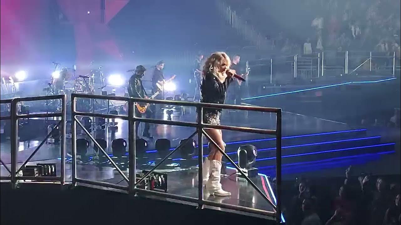 Carrie Underwood - Welcome To The Jungle - Fiserv Forum - Milwaukee, WI
