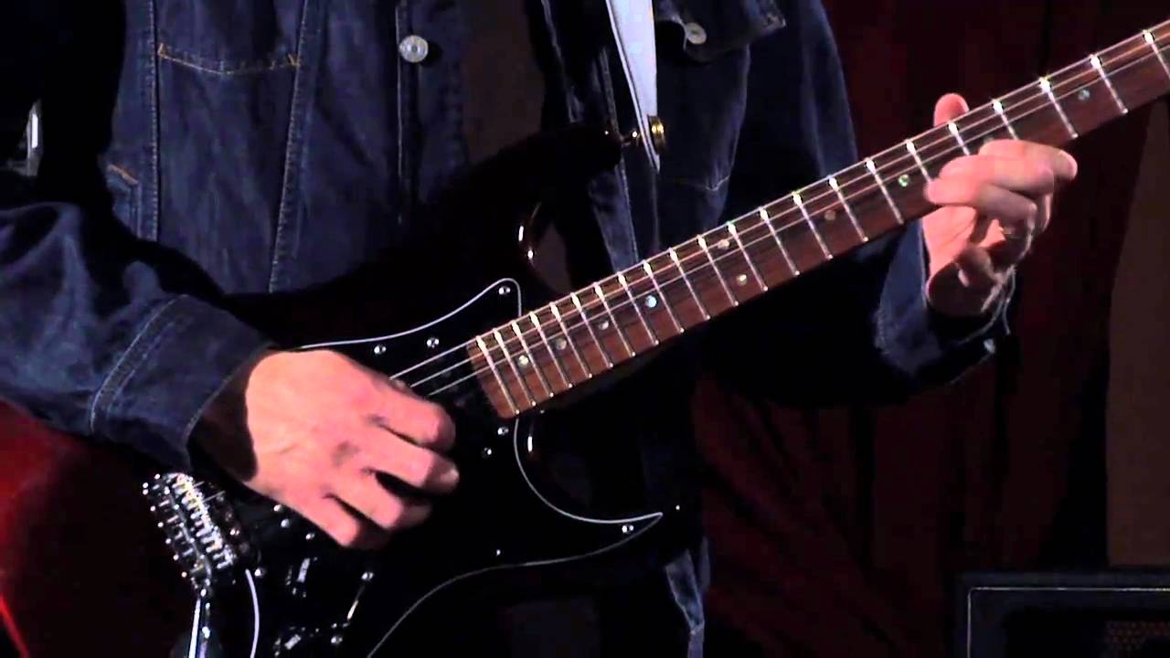 M9のギター・ループ上でソロを演奏 | Line 6 - YouTube