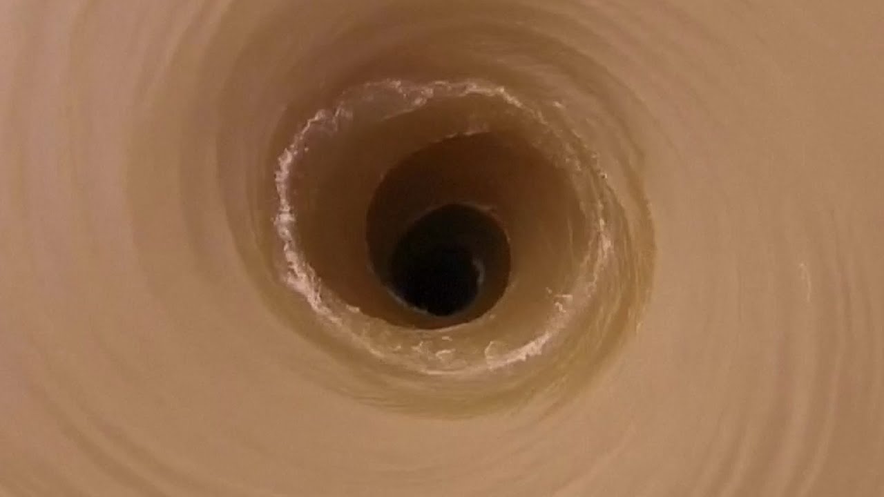 дыра в земле. кольская сверхглубокая дыра. фото дыр жен. фото дыр жен. огромная дыра.