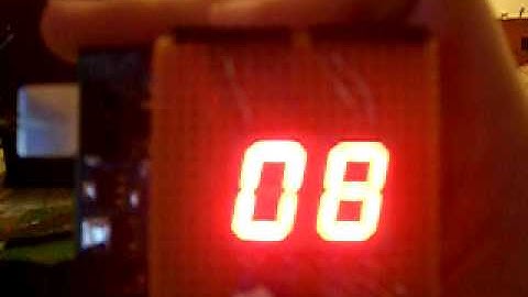 Arduino 7 segment: scrolling noob!