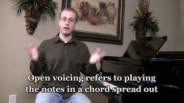 Open voicing vs closed voicing - Church piano tips