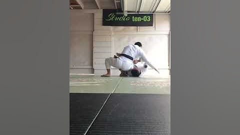 Guard pull Berimbolo