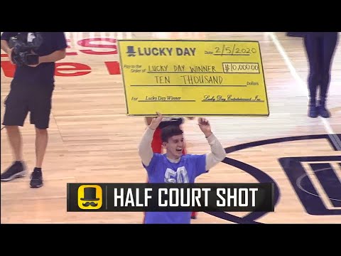 Clippers fan won $10000 from making a half court shot