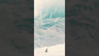 GIANT WAVE ATTACKS SURFER