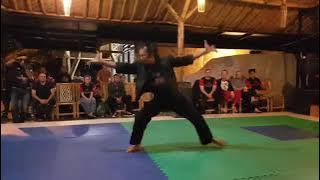 Tepak dua PANGLIPUR GALIH Maestro pencak silat Abah @CecepArifRahmanchannel padepokan Lasminingrat Garut