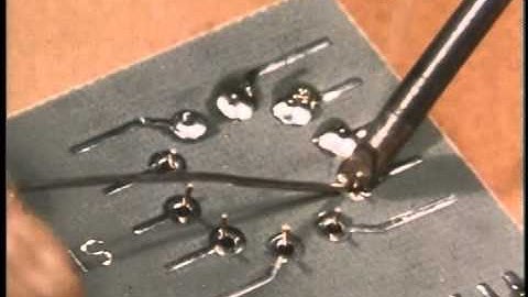 Basic Soldering Lesson FRENCH - TO-5 Type Packages and Multi-leaded Components