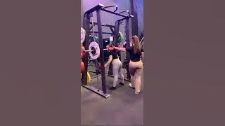 Gym legday tante semok