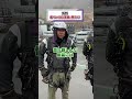 来ている作業着を教えて