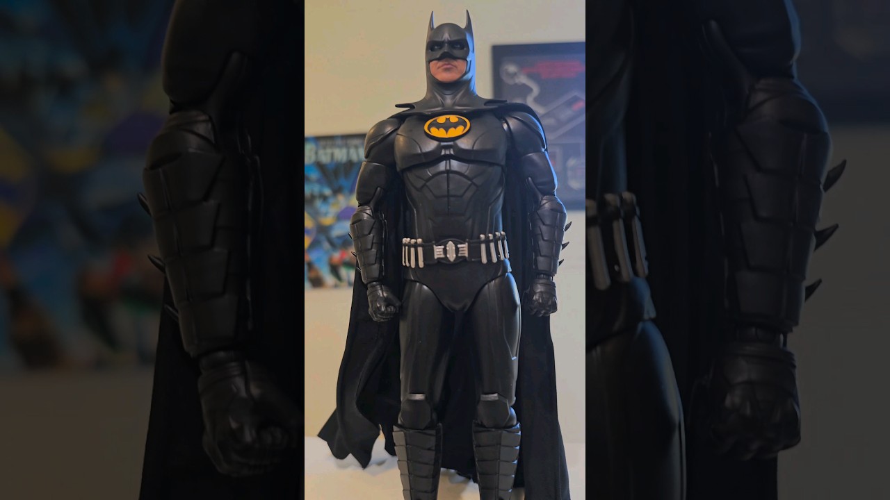 Here's a quick look at the @beast_kingdom Modern Suit Batman from the Flash movie.