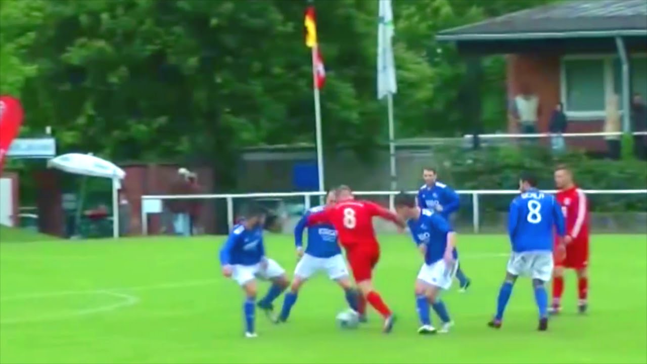 Last Minute Winner from the Halfway Line! The Best Amateur Goals ...