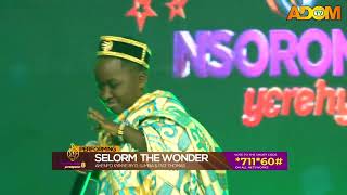 Selorm The Wonder performs "Ahenfo Kyiniye" by Daddy Lumba & Pat Thomas - Nsoromma (24-05-26)