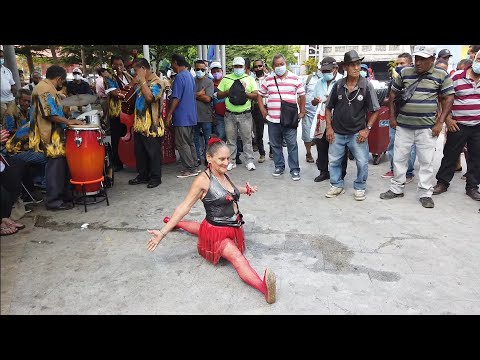 #YAJAIRA ESPECTACULAR BAILE PARA UNOS TURISTAS ESPECIALES