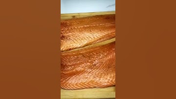 EASY OVEN BAKED SALMON WITH GARLIC BUTTER SAUCE