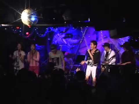 君の瞳に恋してる／ダイナマイトポップス（2012年12月）