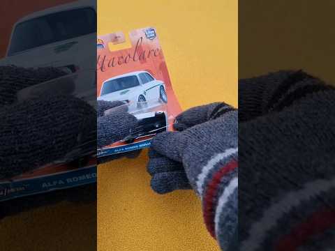 Как правильно достать Хот Вилз и не повредить упаковку|How to carefully remove hot wheels from pack