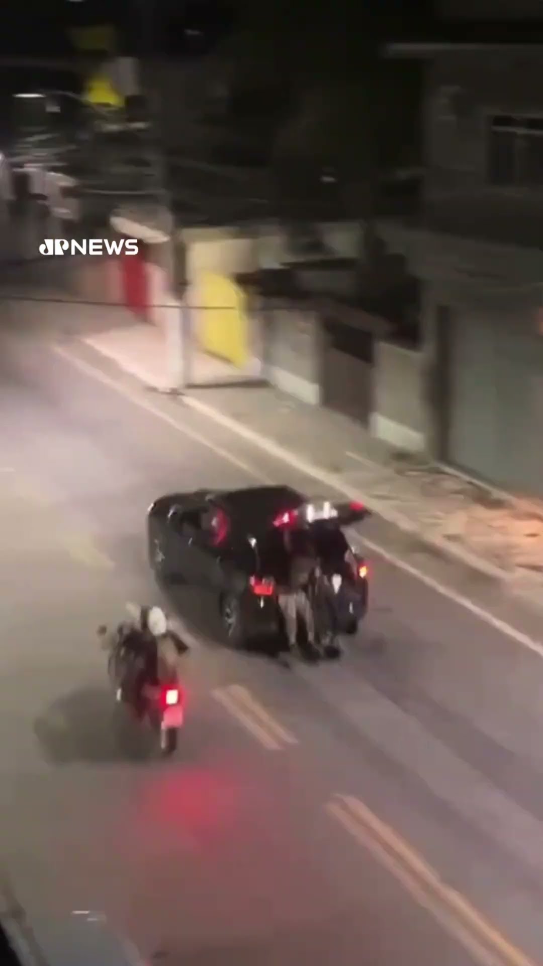 Criminosos atacam delegacia para tentar resgatar traficante em Duque de Caxias, RJ; confira
