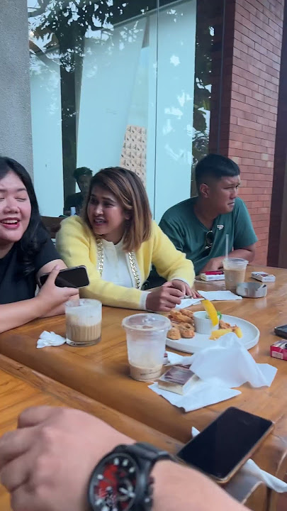 LAWAKAN BAPAK BAPAK DOTKOM GEZ YA DAH PADA TOKU INIH CIAKAKAKA
