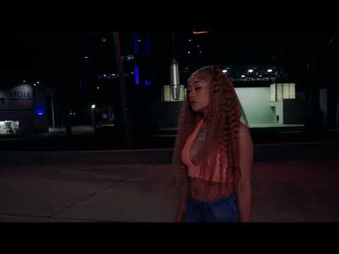 Aleksa Safiya Favorite Song Freestyle Mic Performance 