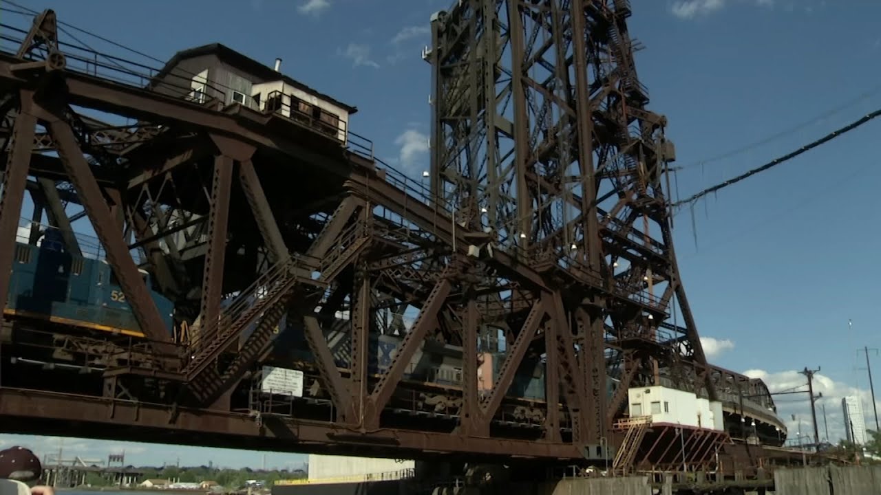 NJ Freight Bridges Appear to be in Poor Condition