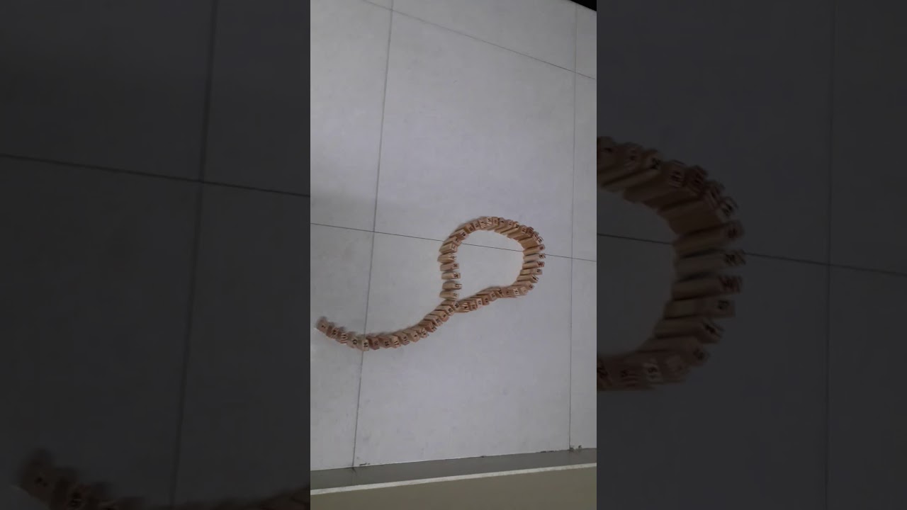 Domino mini ballon - YouTube