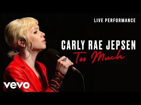 Carly Rae Jepsen - “Too Much” Performance 