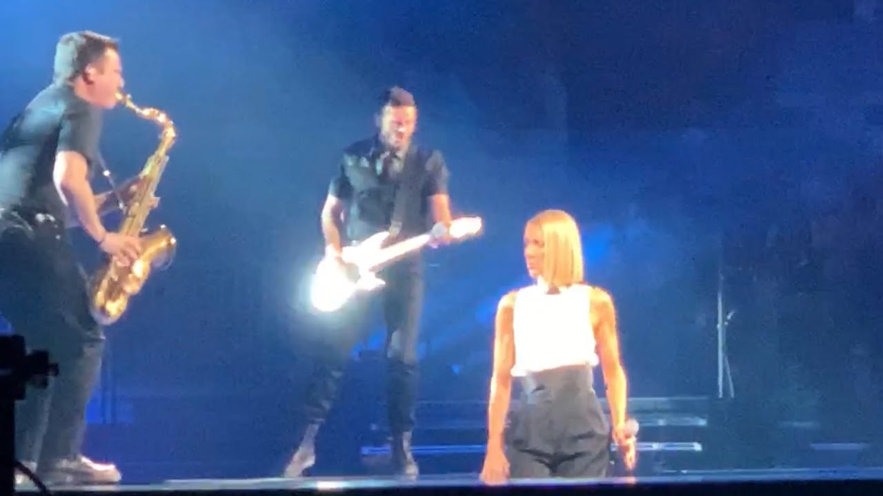 Celine Dion - Tous les blues sont écrits pour toi - Live In Boston - 13 DEC 2019