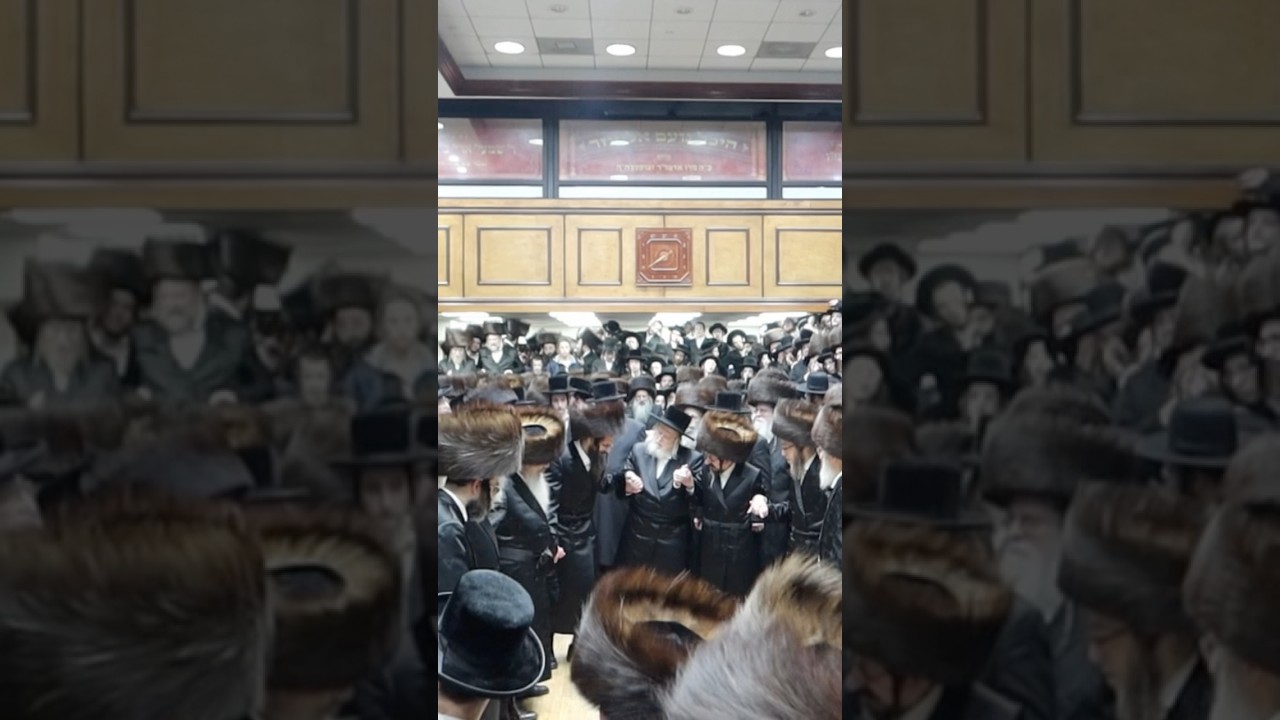 האדמו"ר ממונקאטש בשמחת בית סקולען ישועות יעקב