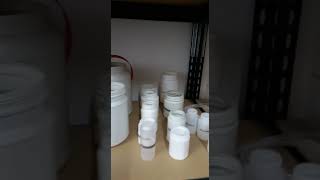 Tarros Plasticos de Polietileno blancos para envasar alimentos y productos químicos CA