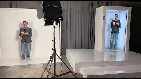 PORTL CEO David Nussbaum live HoloPortation demonstration