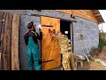 🔴 I am building a farm measuring 15x9 meters. Making door from planks. Off the Grid. -Ep.9